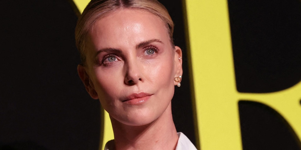 Charlize Theron recuerda su extraño viaje en tren por España