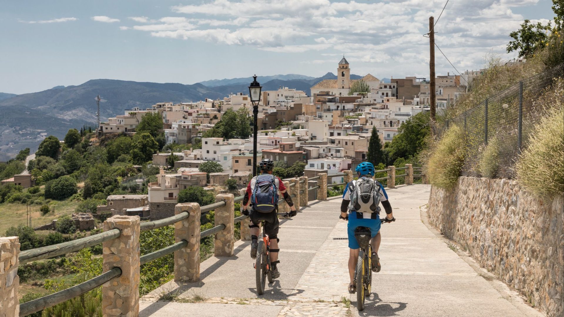 Cicloturismo en España: La Opción Sostenible que Seduce Repetidamente