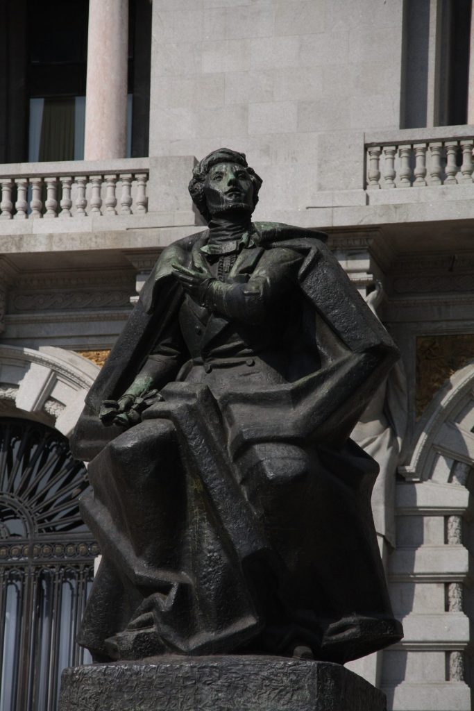 Almeida Garrett - Monumentos en Oporto