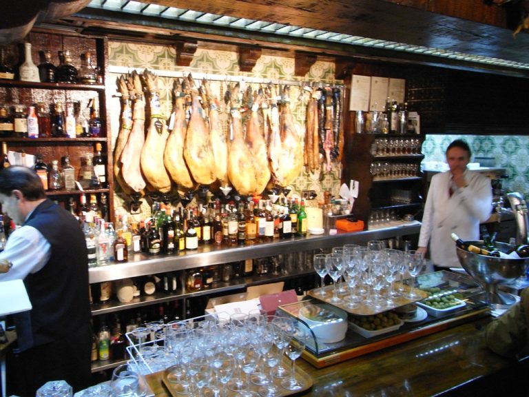 Casa Lucio
