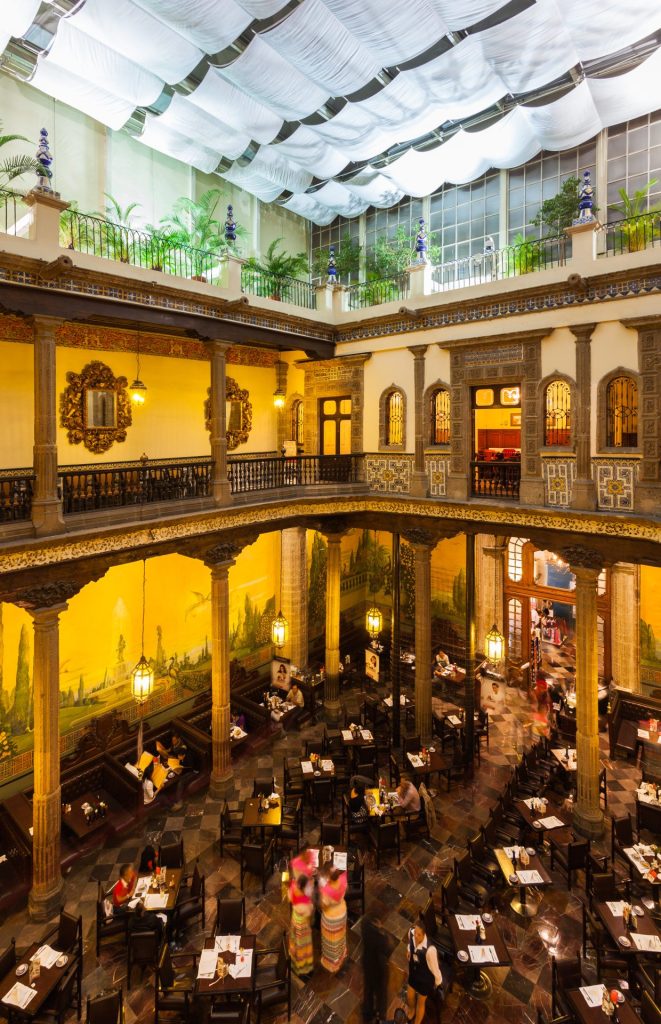 Casa de los Azulejos