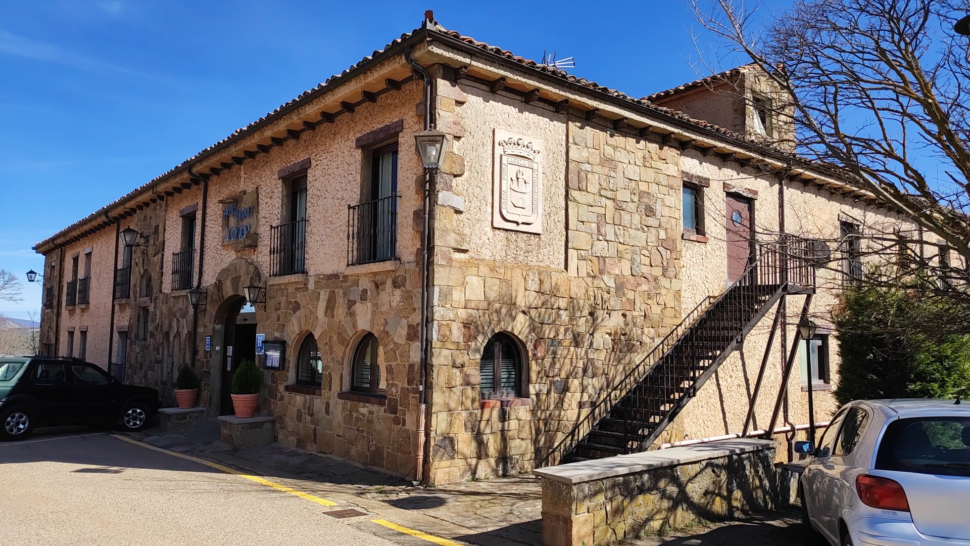 Hotel Leonor Mirón