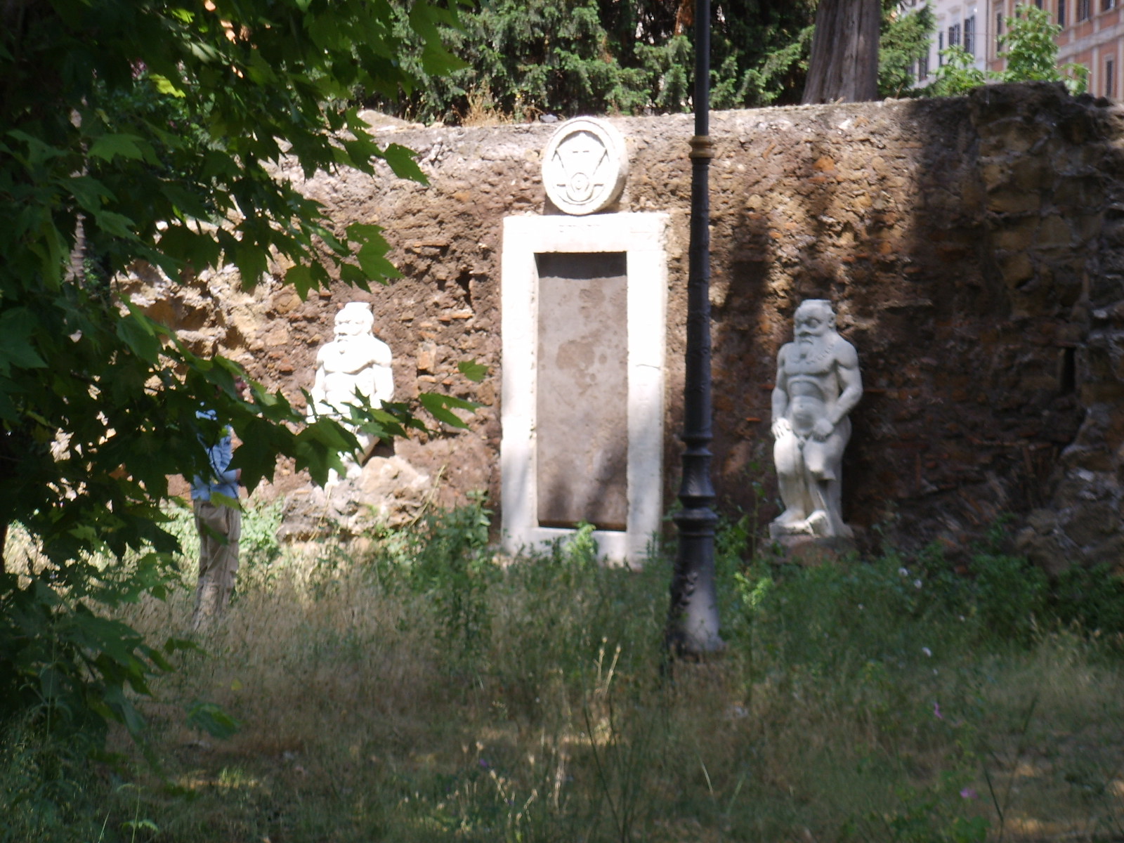 Porta Magica - qué ver en Roma