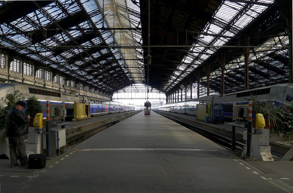 Andenes de Gare de Lyon en París