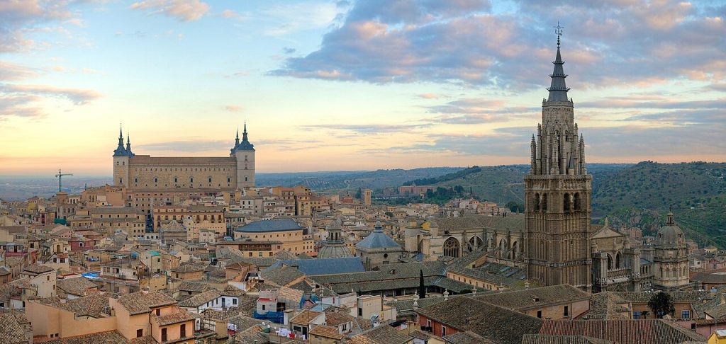 Atardecer sobre Toledo y el río Tajo