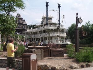 Barco fluvial en Disneyland Paris